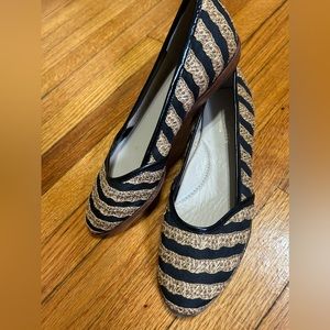 Eric Javits Women's Black and Gold Loafers